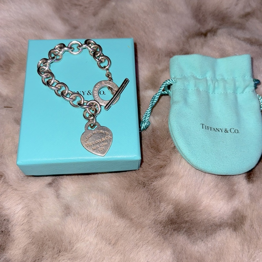Tiffany & Co. Return to Tiffany Heart Tag Toggle Bracelet Silver - Picture 4 of 8